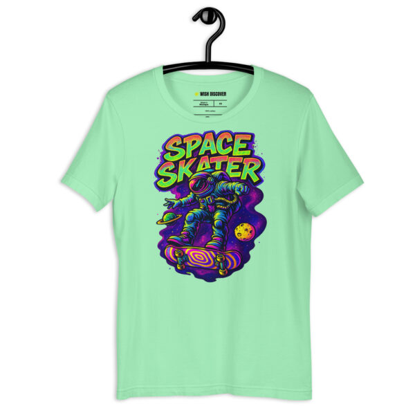 SPACE SKATER  Unisex t-shirt